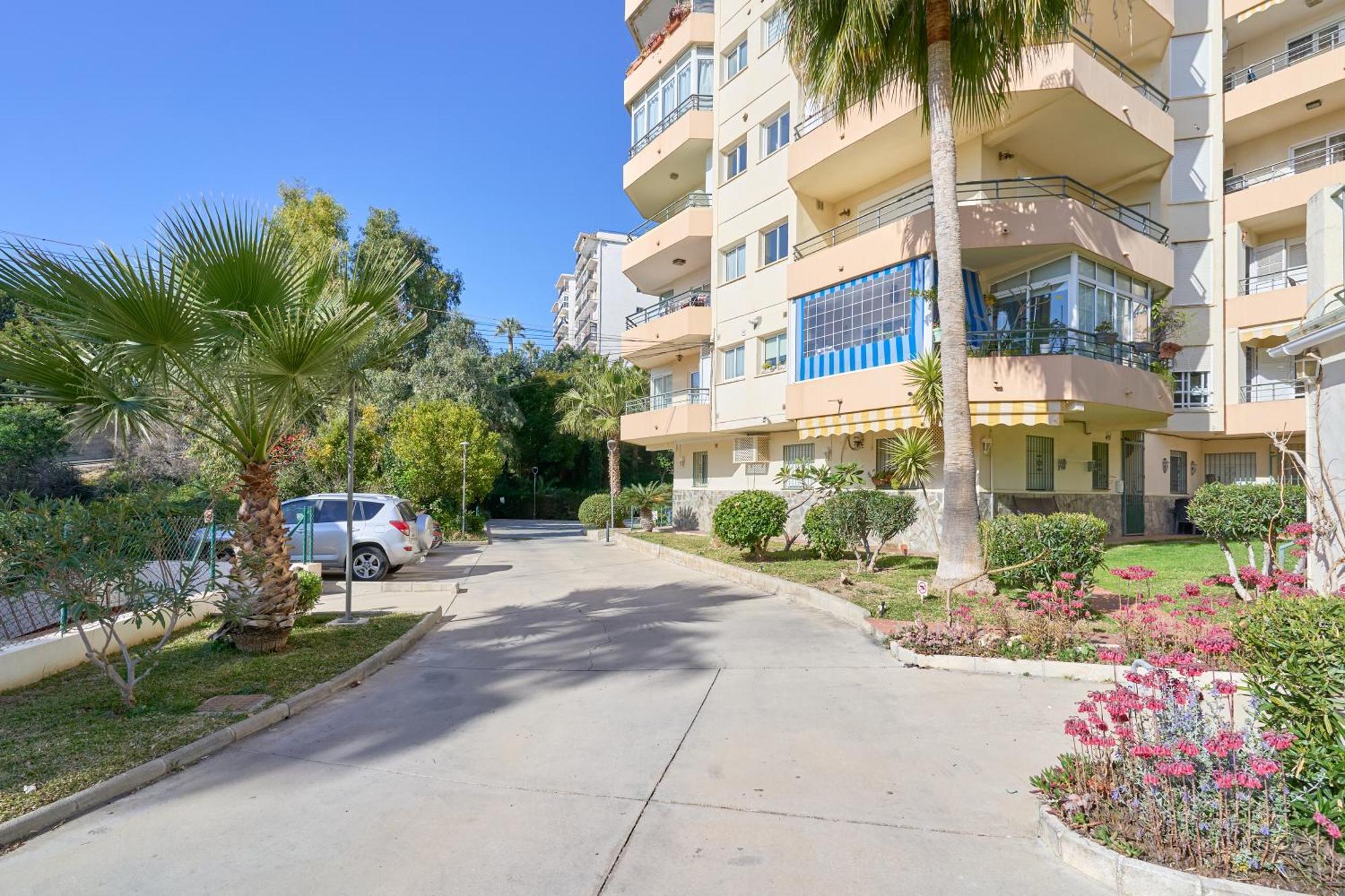 Bright And Spacious 2 Bed Apt Nerja Dış mekan fotoğraf