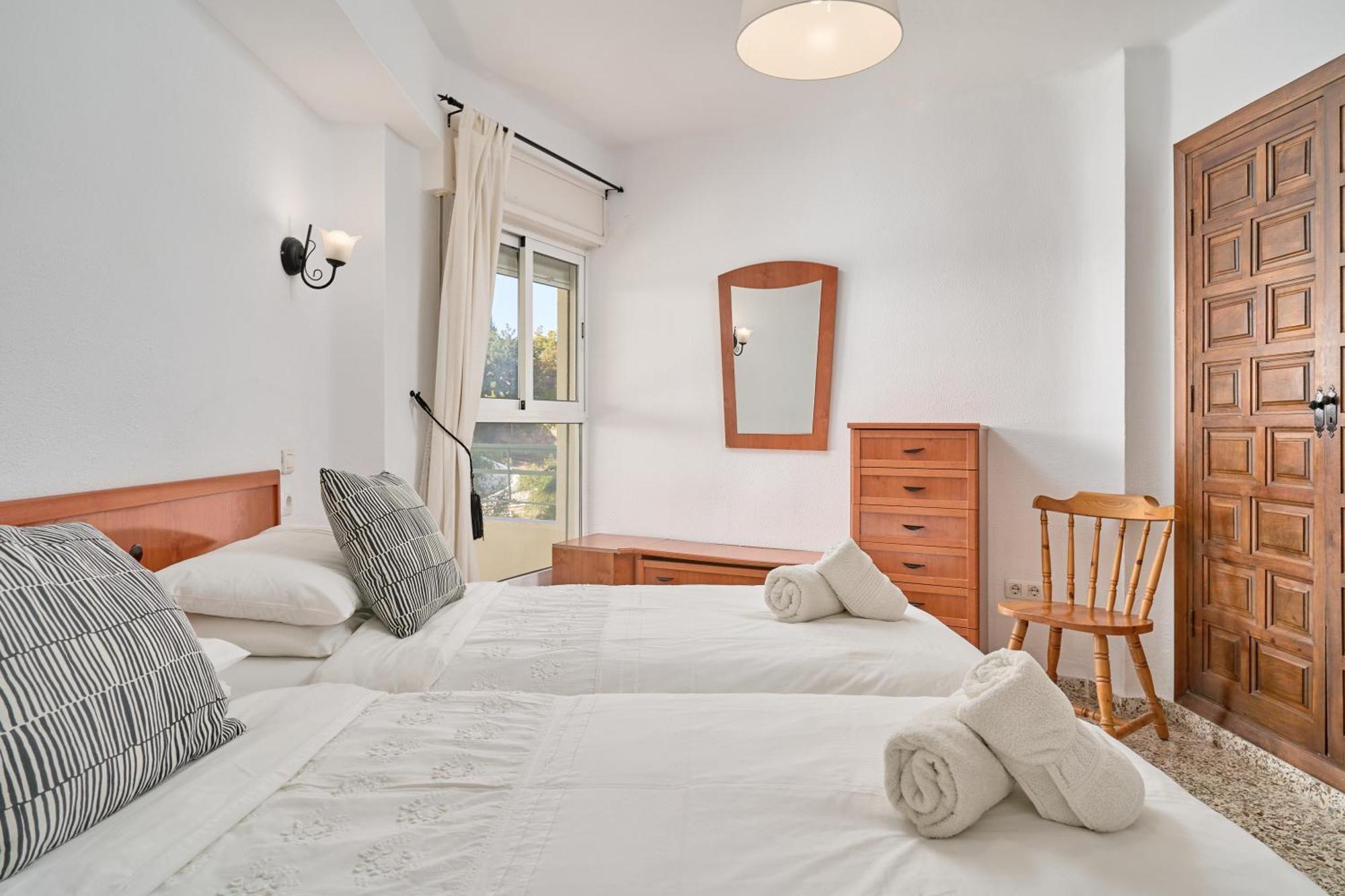 Bright And Spacious 2 Bed Apt Nerja Dış mekan fotoğraf
