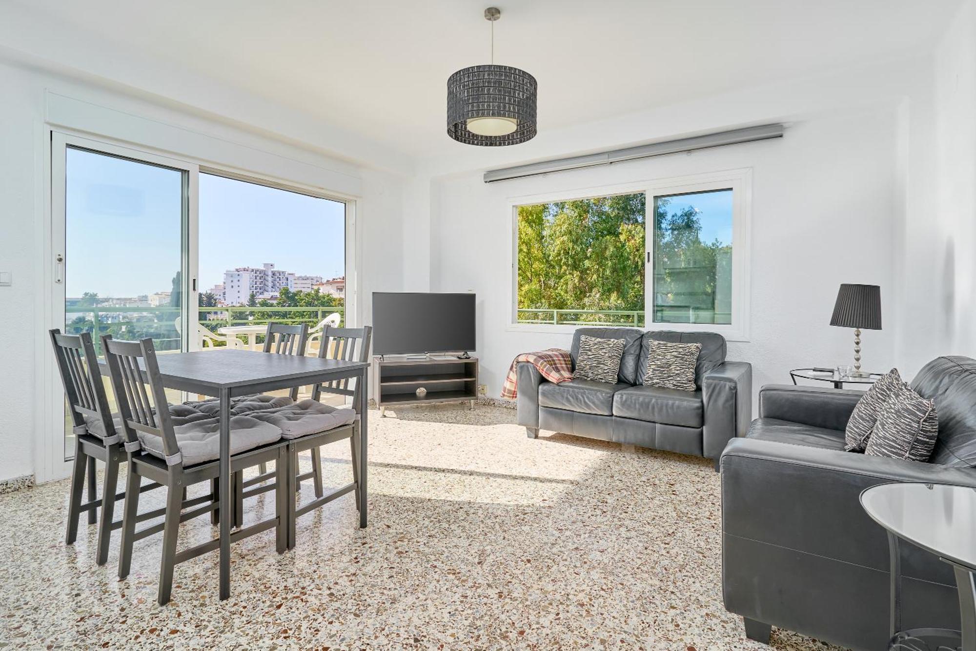 Bright And Spacious 2 Bed Apt Nerja Dış mekan fotoğraf