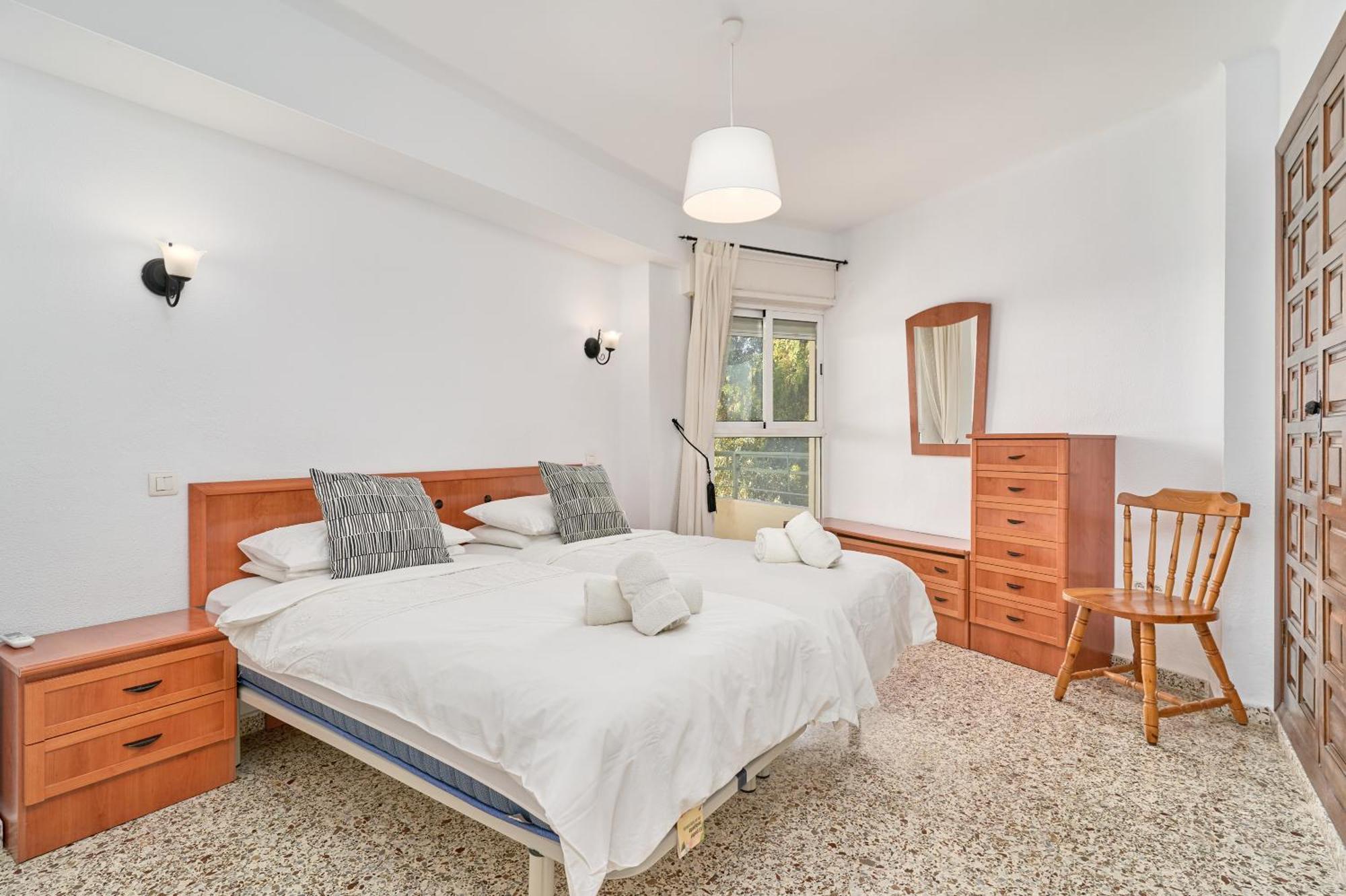 Bright And Spacious 2 Bed Apt Nerja Dış mekan fotoğraf